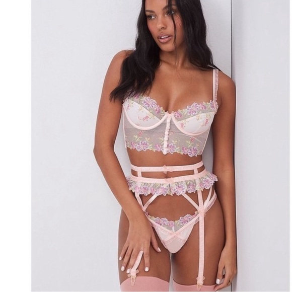 NWT For Love & Lemons April Bloom Garter Belt Pink Floral - Picture 2 of 16